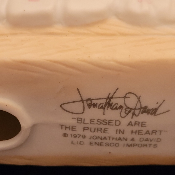Vintage 1983 Jonathan & David Porcelain Figurine Blessed Are The Pure in Heart. - Picture 3 of 6